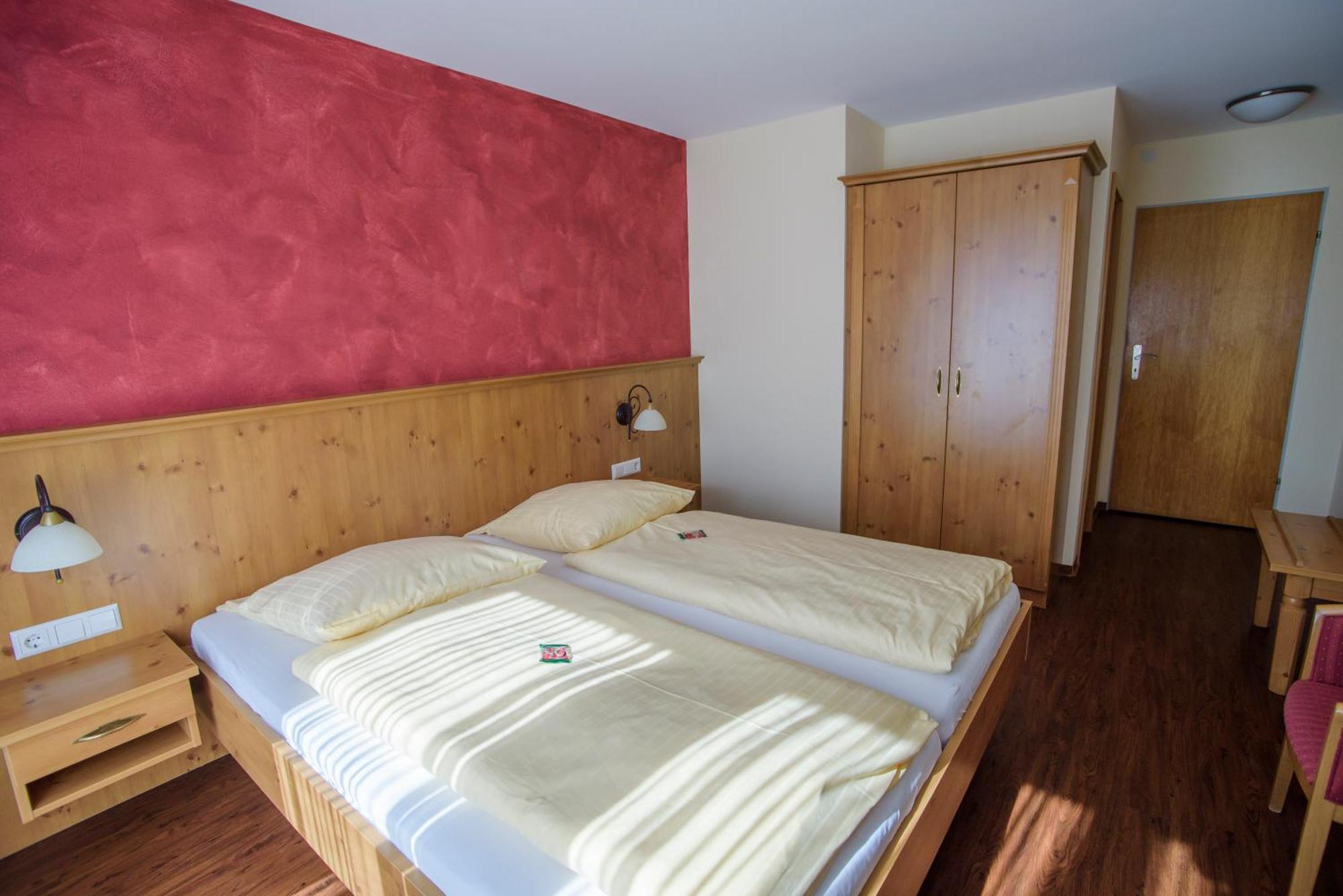 Landgasthof Linde Deggenhausertal Kültér fotó